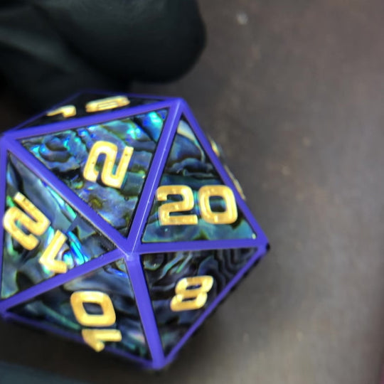 Abalone Shell Lavender Edition 34mm D20 Chonk
