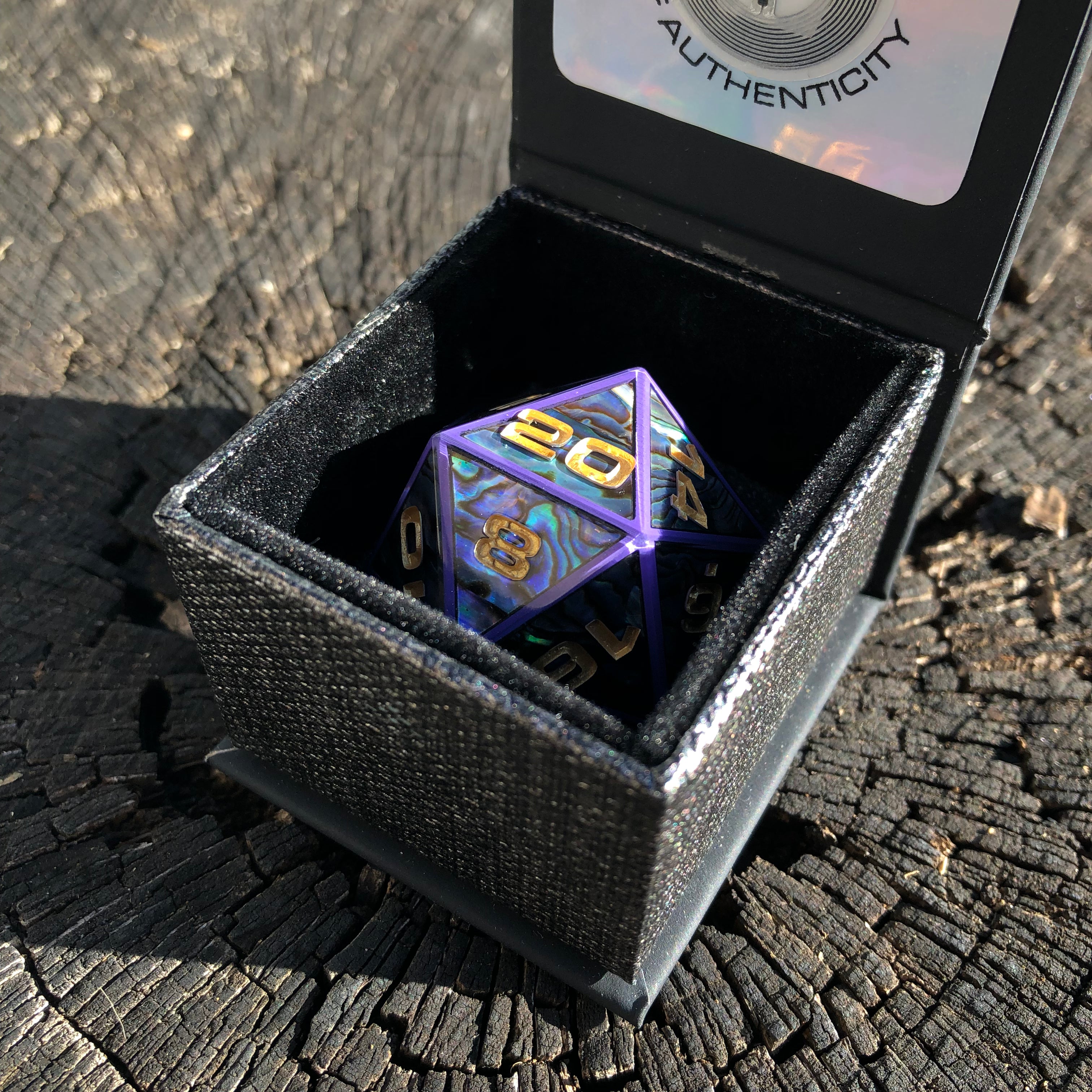 Abalone Shell Lavender Edition 34mm D20 Chonk